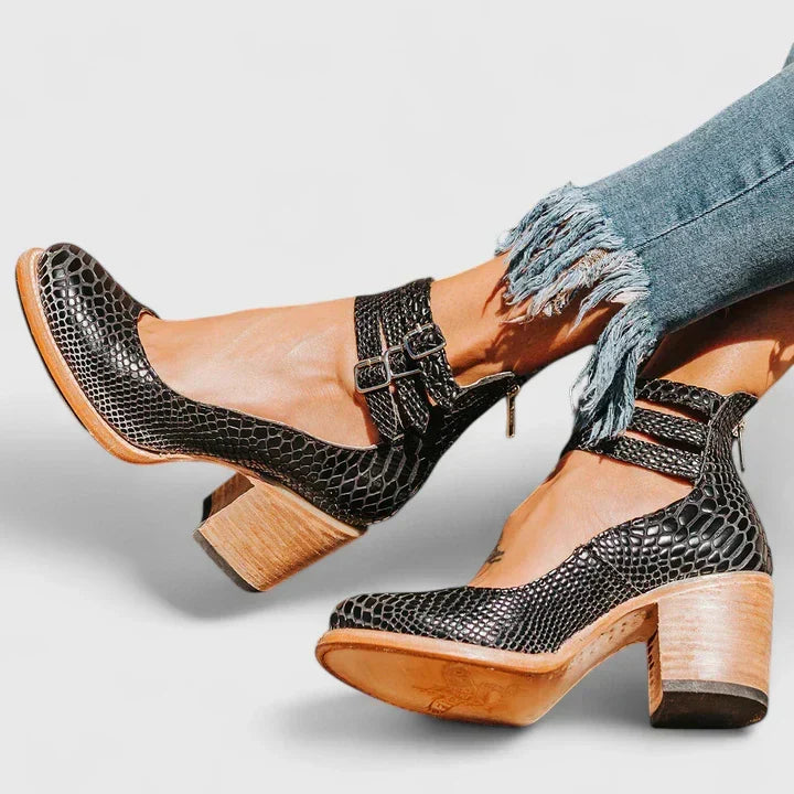 Janelis | Elegant Block Heel Pumps