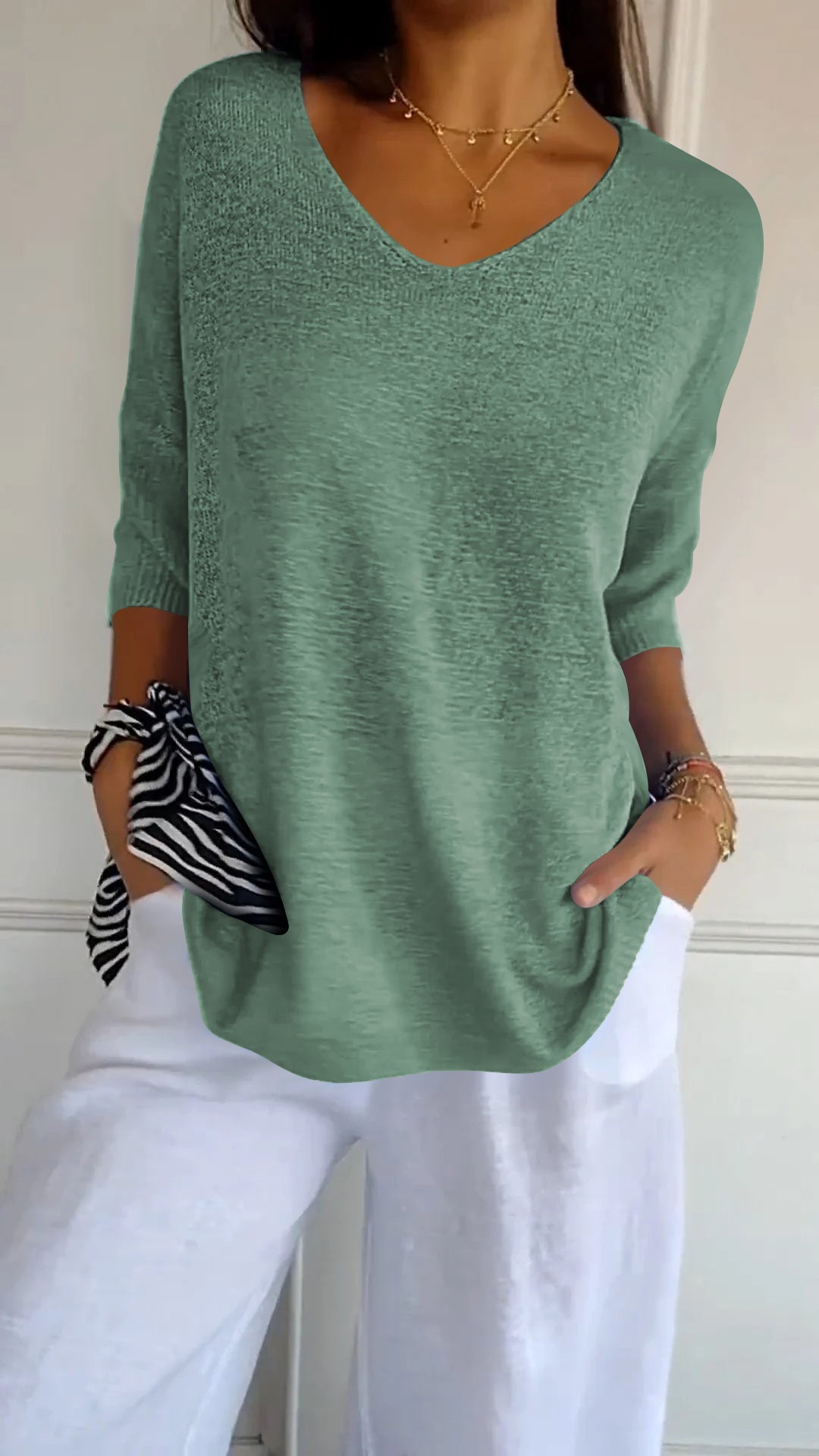 Eva Relaxed V-Neck Tunic Sweater
