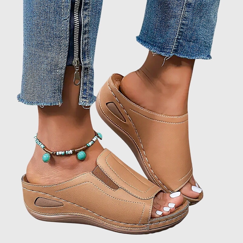 Aretha | Comfortable Flat Sandals