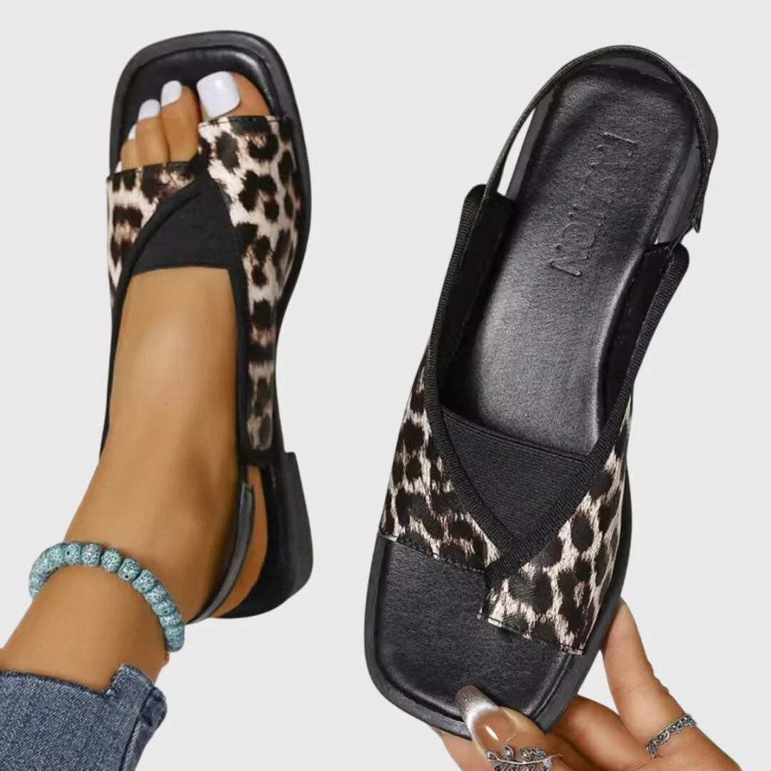 Selina Contrast Strap Flat Sandals