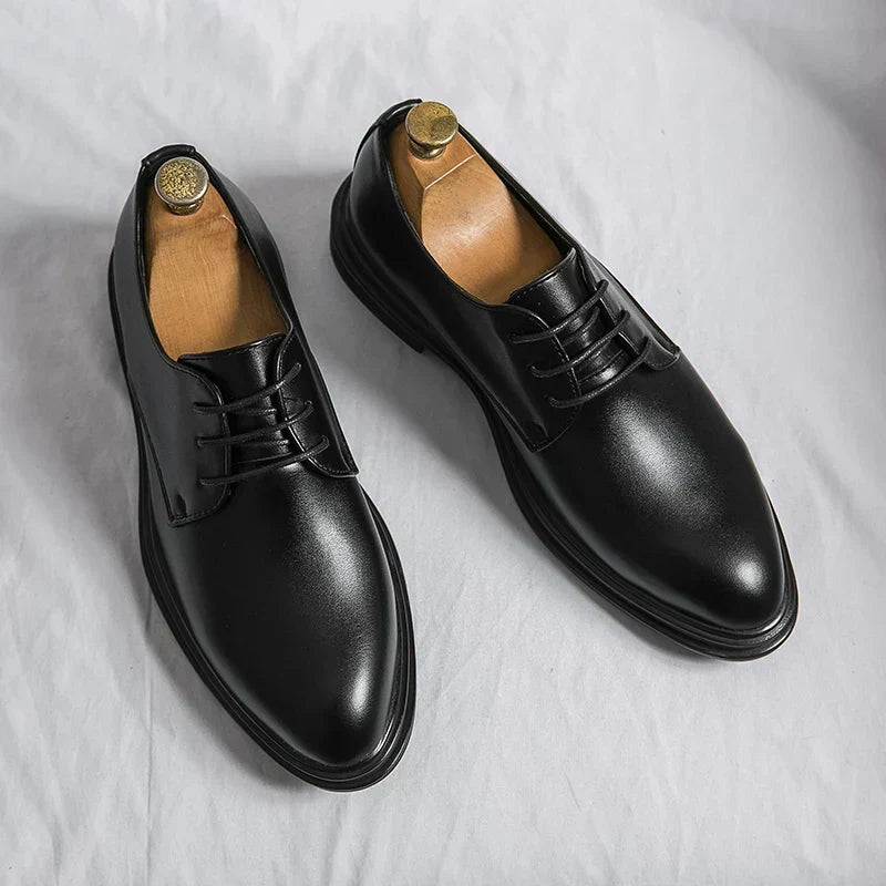 Oliver Glossy Lace-Up Derby Shoes