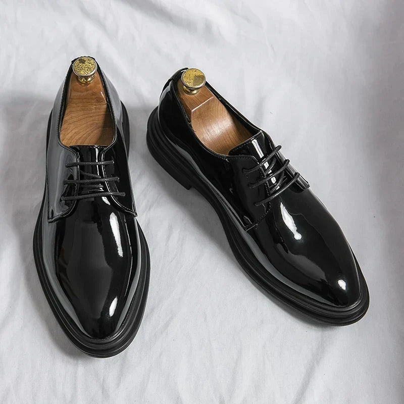 Oliver Glossy Lace-Up Derby Shoes