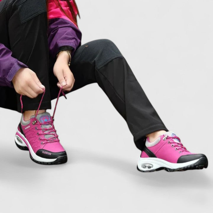 Leslie | Casual Comfortable Lace-Up Sneakers