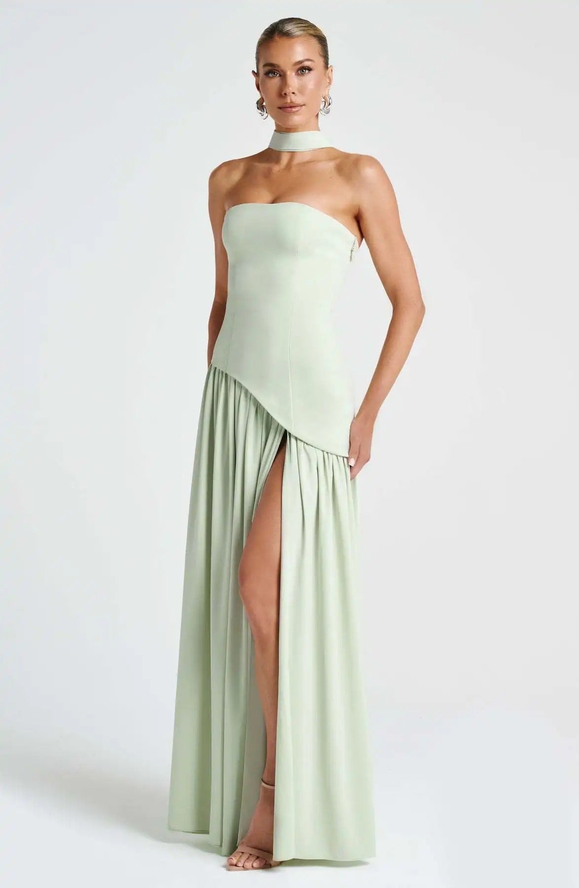 Elfriede Sleeveless A-Line Maxi Evening Dress with Leg Slit