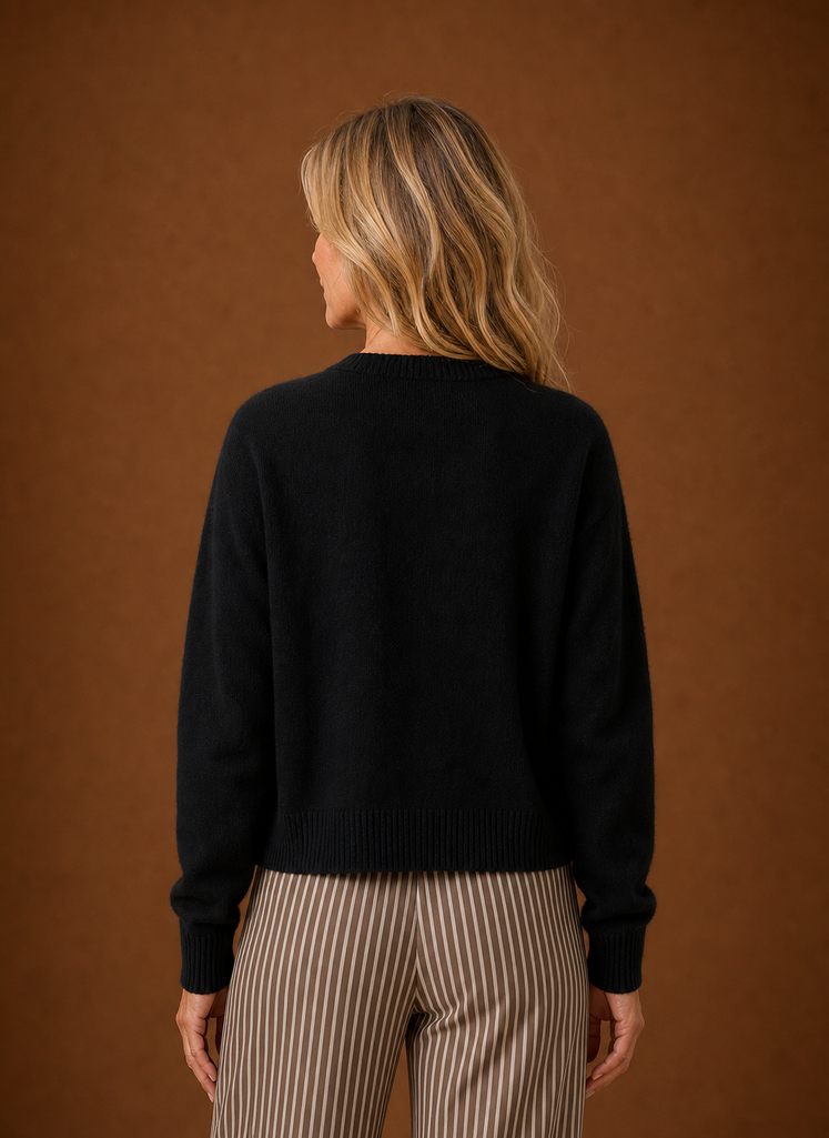 Women's Knit Cardigan - Button-Front Crew Neck Sweater | Areleon