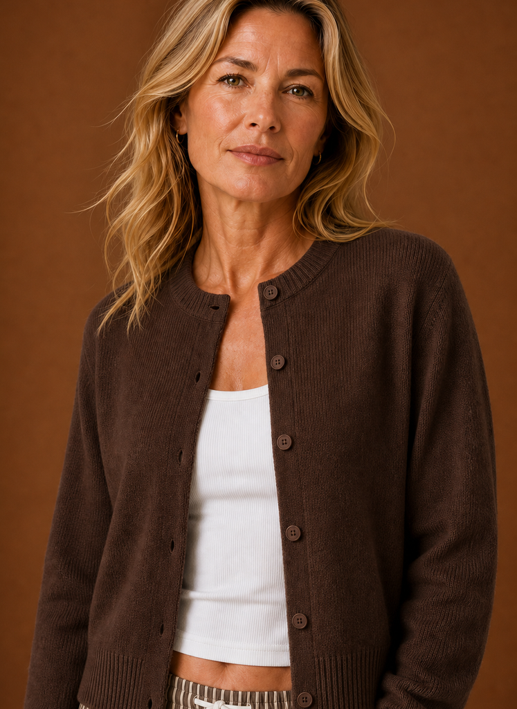 Women's Knit Cardigan - Button-Front Crew Neck Sweater | Areleon