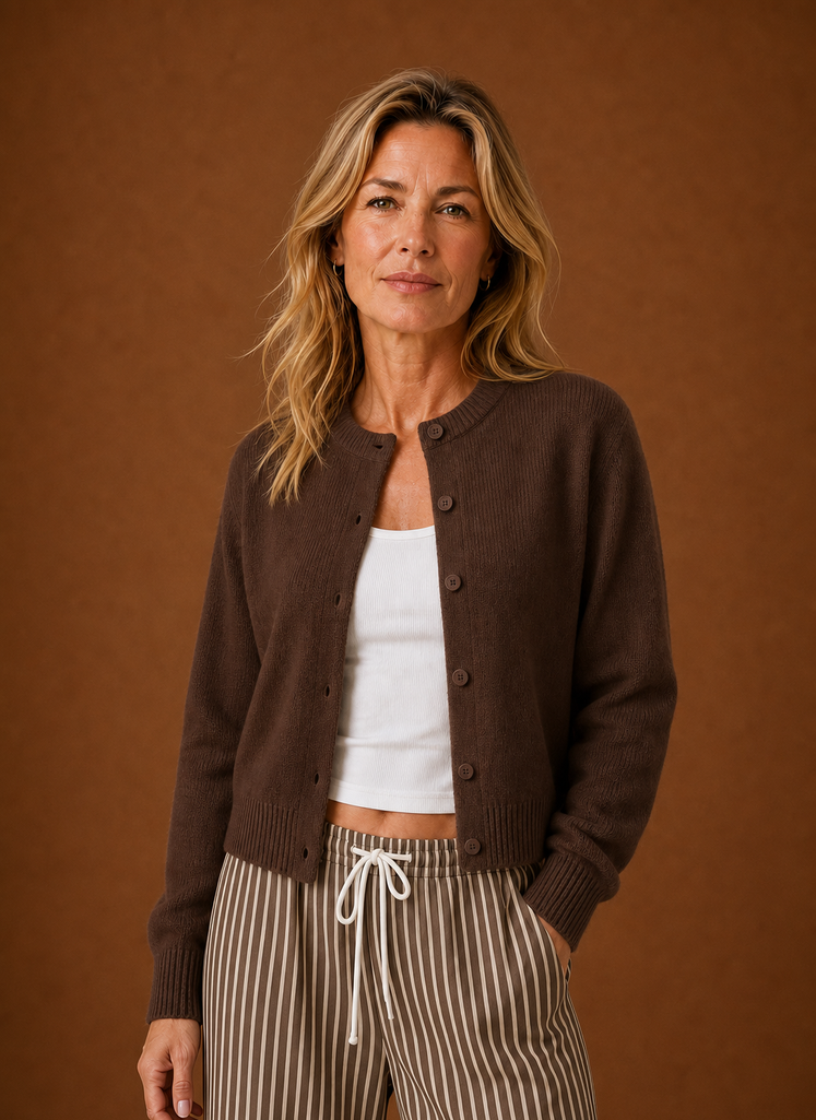 Women's Knit Cardigan - Button-Front Crew Neck Sweater | Areleon