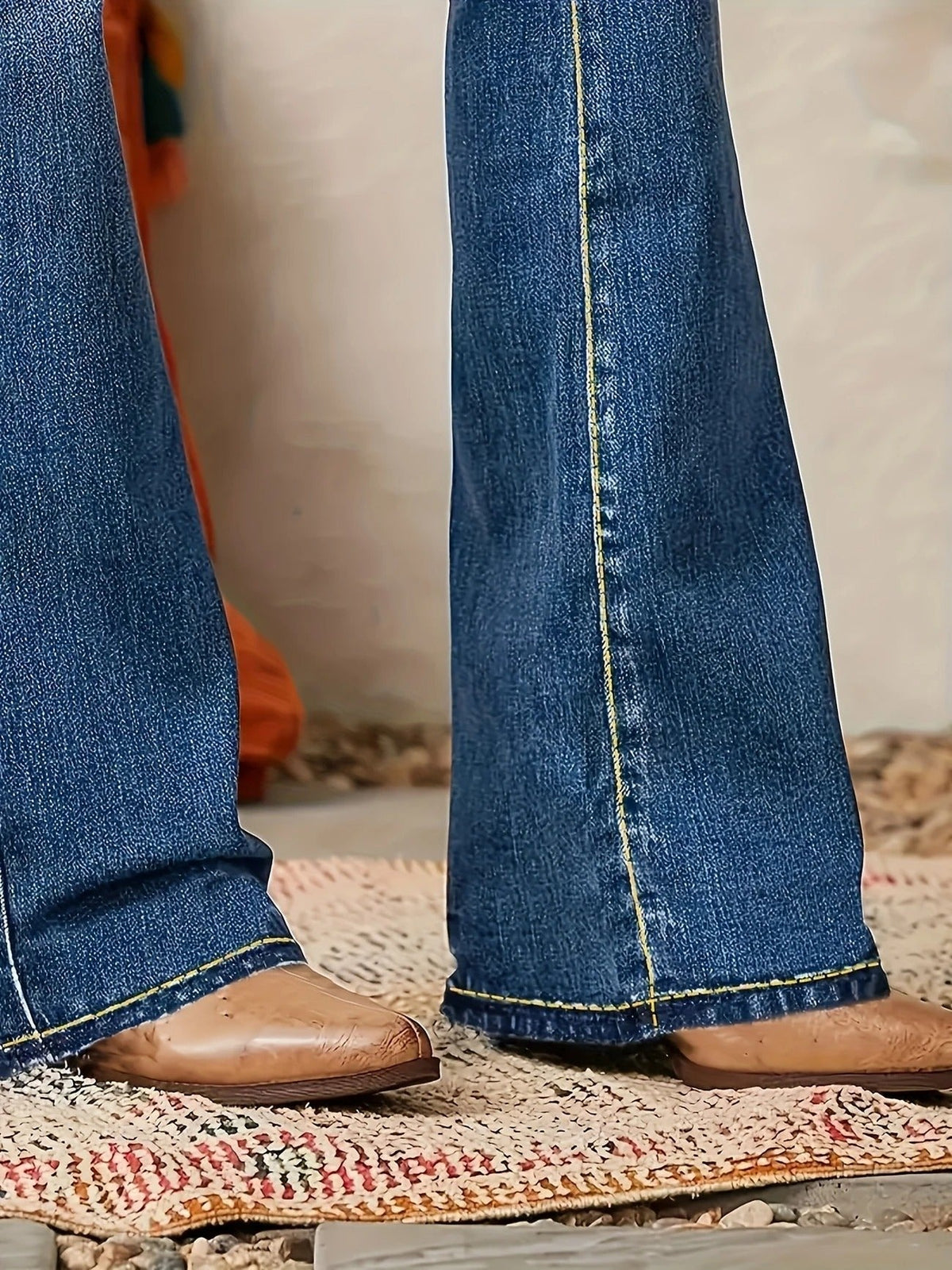Annika High-Waist Flared Jeans