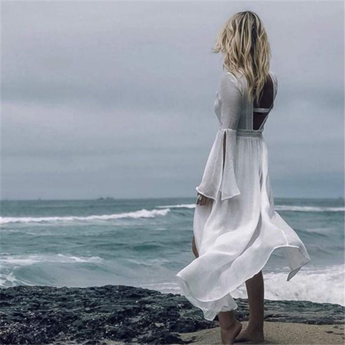 Marlene Long-Sleeve Backless Maxi Tunic Beach Dress