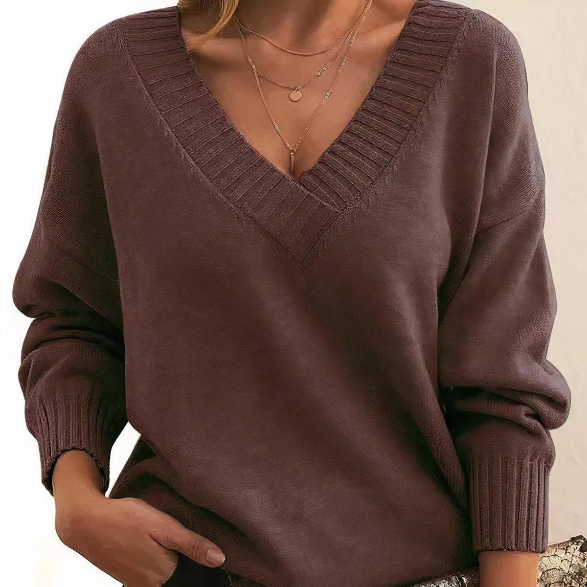 Greta Long-Sleeve V-Neck Cashmere-Blend Sweater