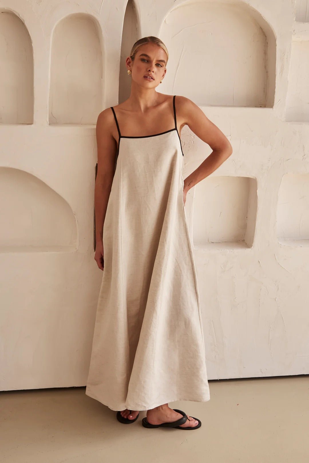 Hannah Linen Trapeze Maxi Dress with Adjustable Straps