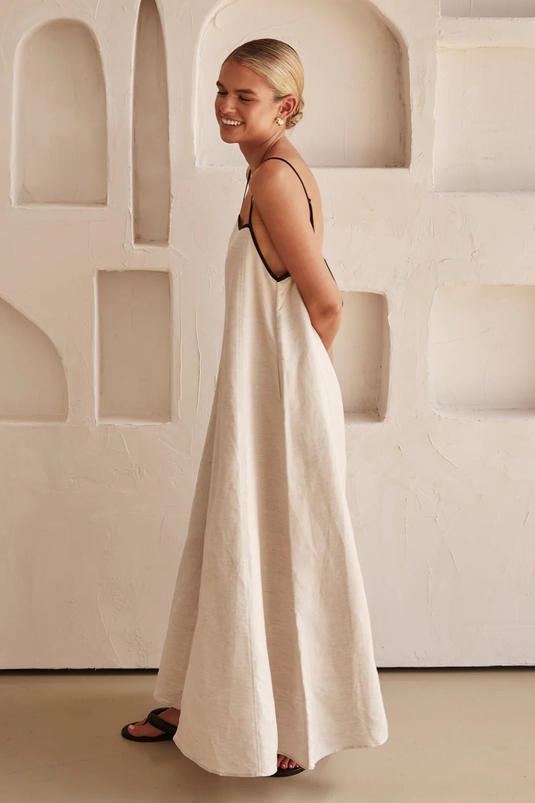 Hannah Linen Trapeze Maxi Dress with Adjustable Straps