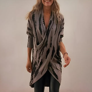 Leonie Relaxed V-Neck Tunic in Abstract Print