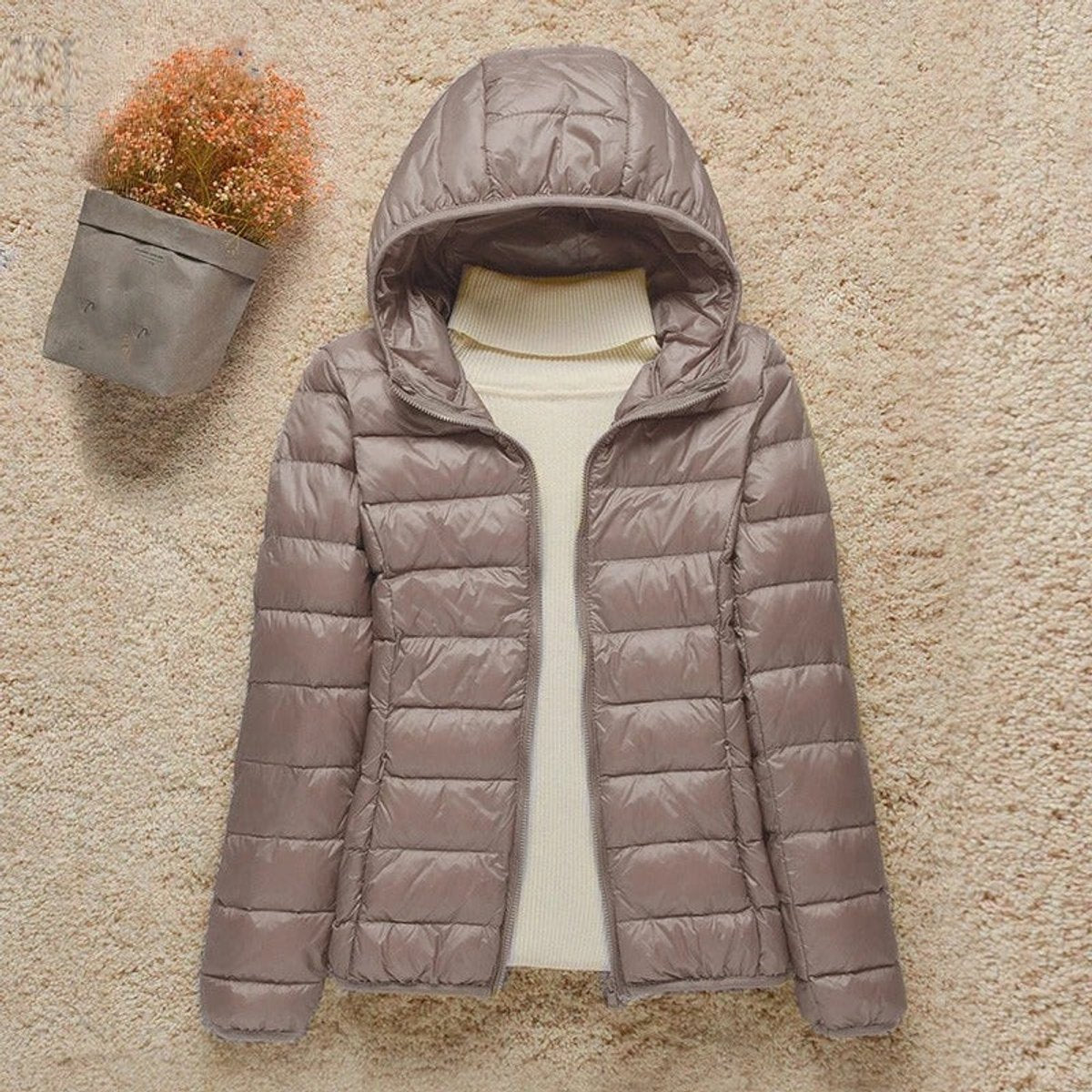 Elisabeth Ultralight Hooded Puffer Jacket