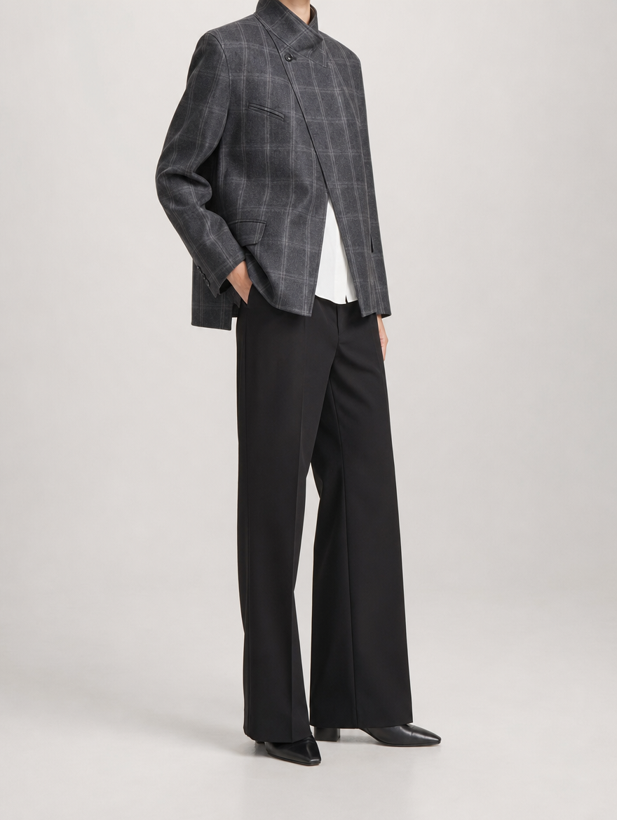 Oakhanger Plaid Stand Collar Jacket worn, side