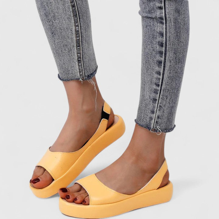 Emrynn | Comfortable Flat Sandals