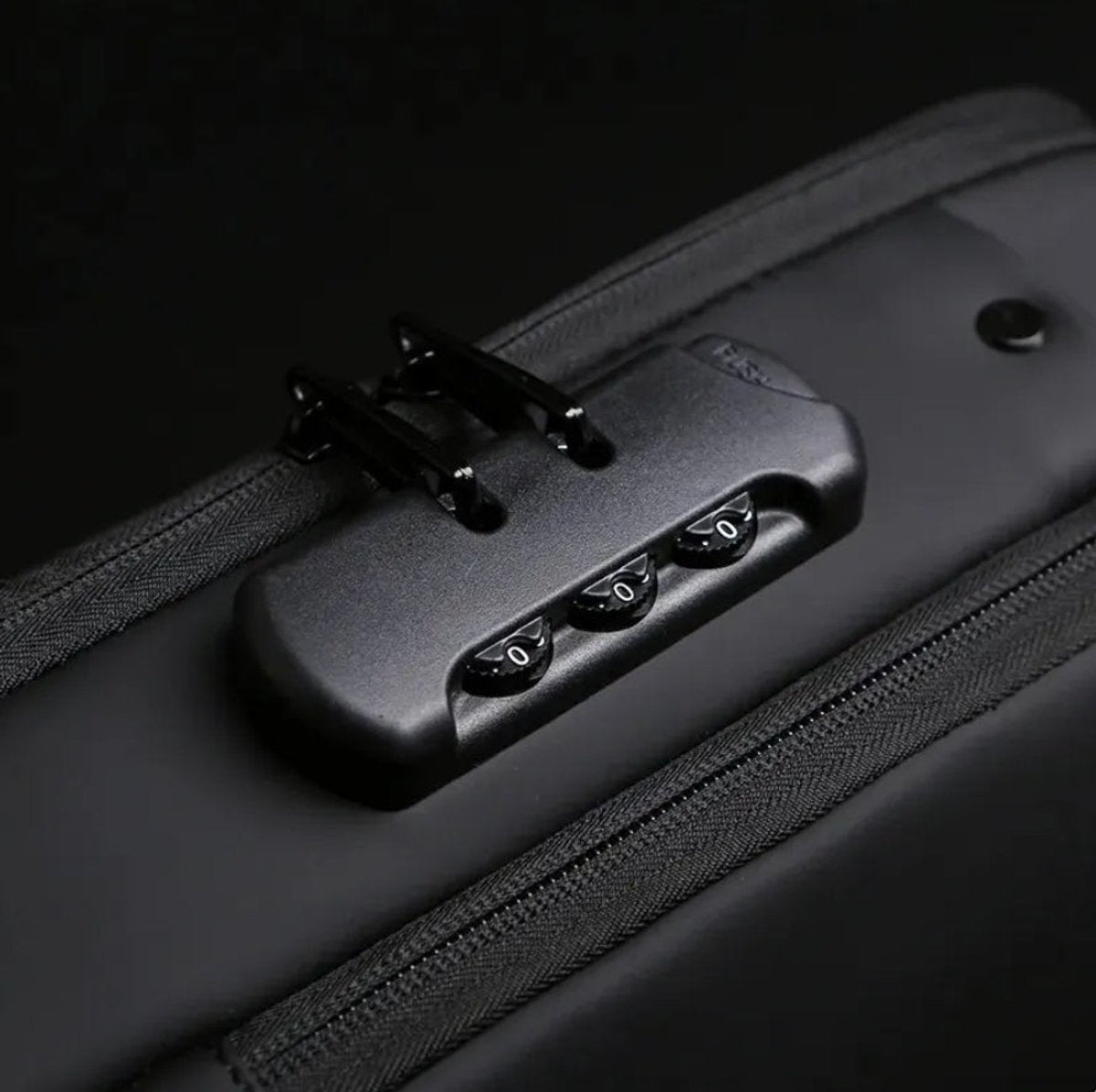 Leon Multifunctional Water-Resistant Crossbody Bag with USB Port