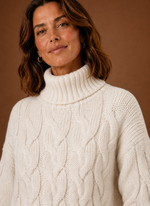 Women's Cable Knit Sweater - Pullover Knitwear | Areleon